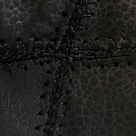 ⛔️SOLD⛔️Vintage 80s handmade leather top - Picture 4 of 7